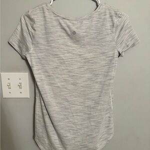Lululemon Tshirt
